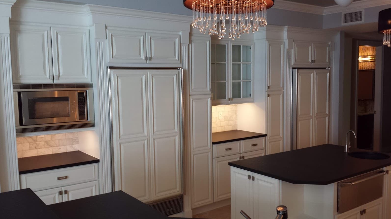 A custom kitchen in sarasota Florida - Cabinetry by Wettach